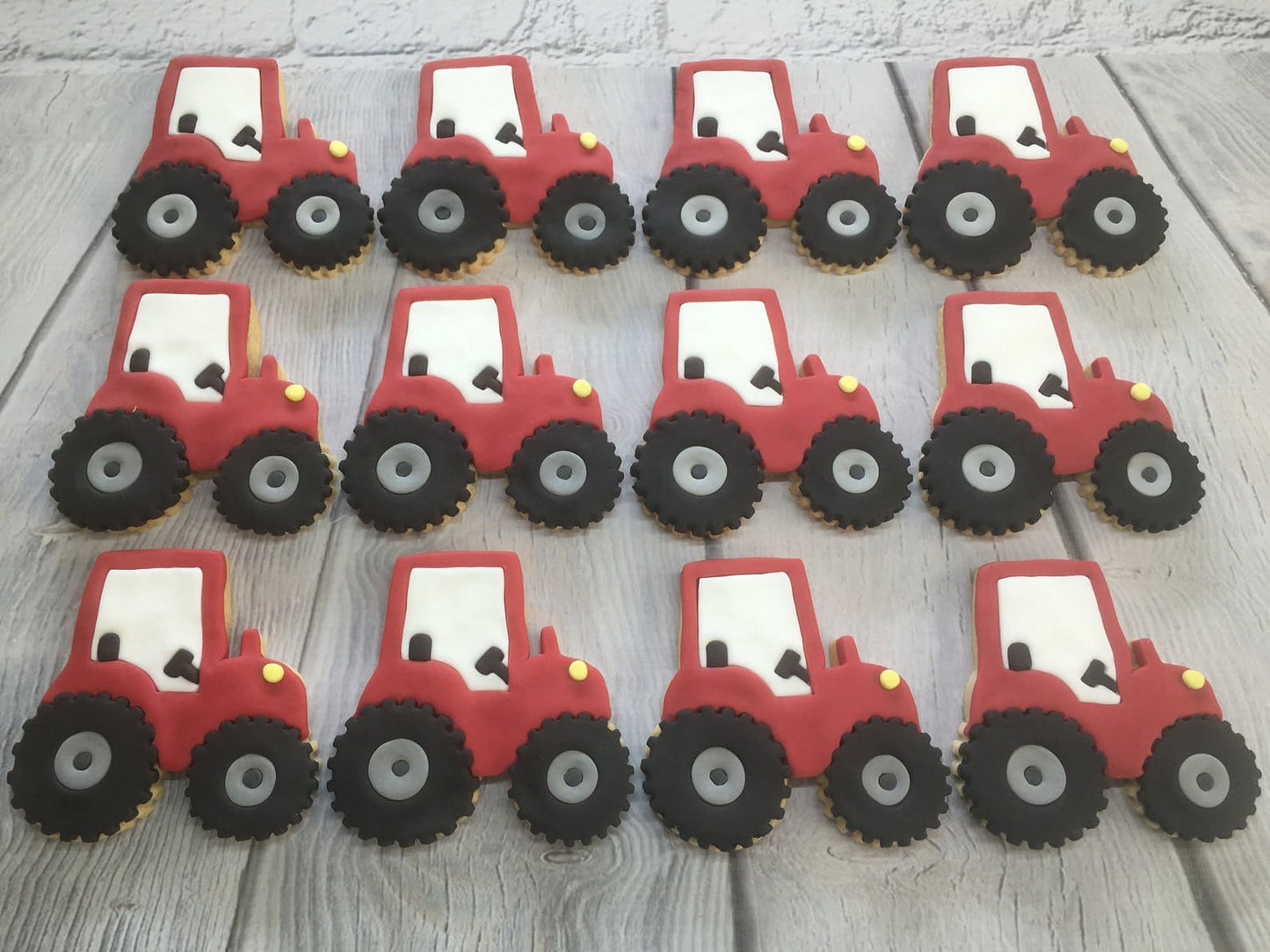 Tractor Fondant Sugar Cookies/Biscuits, Birthday Gift, Party Favour, Tractor Party